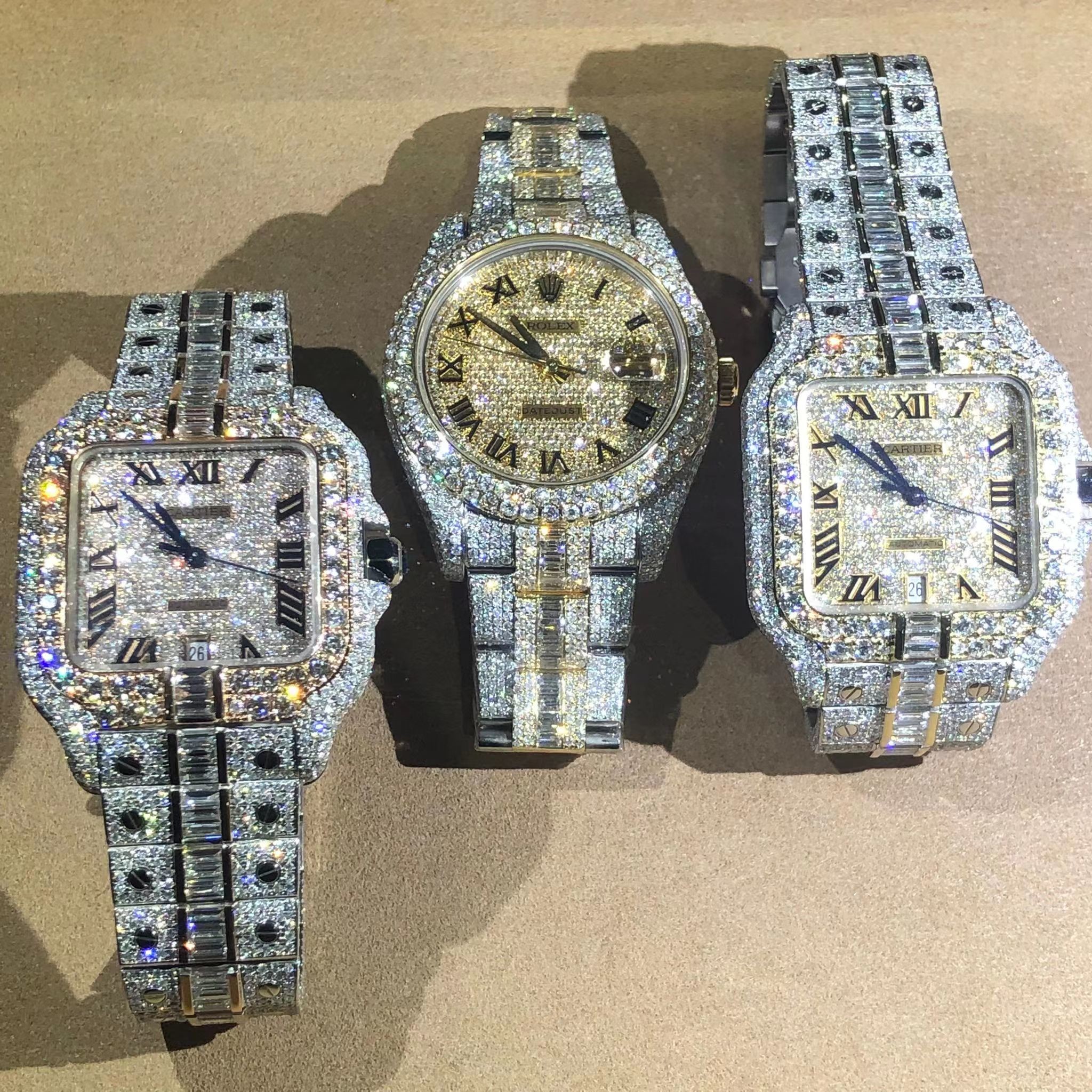 Dernière affaire concernant Magasin de Houston Moissanite Watch connu sous le nom d'étoile de hiphop